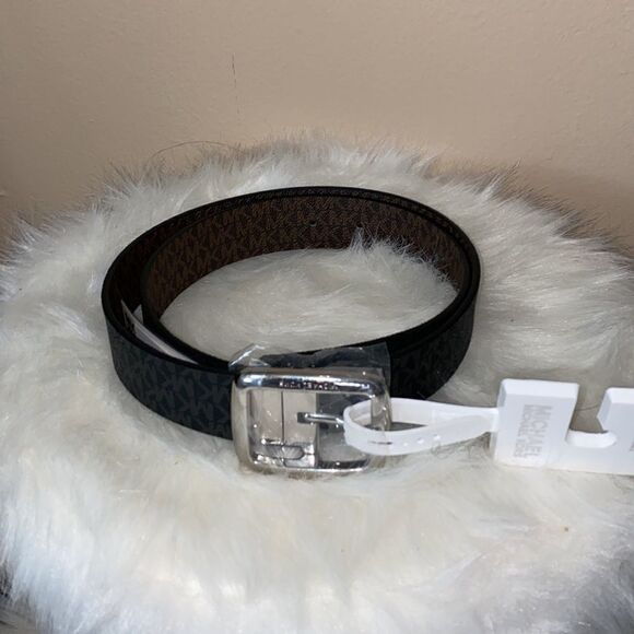 NWT Michael Kors Belt with Charm - Black/ Brown - Size Small - Picture 1 of 11